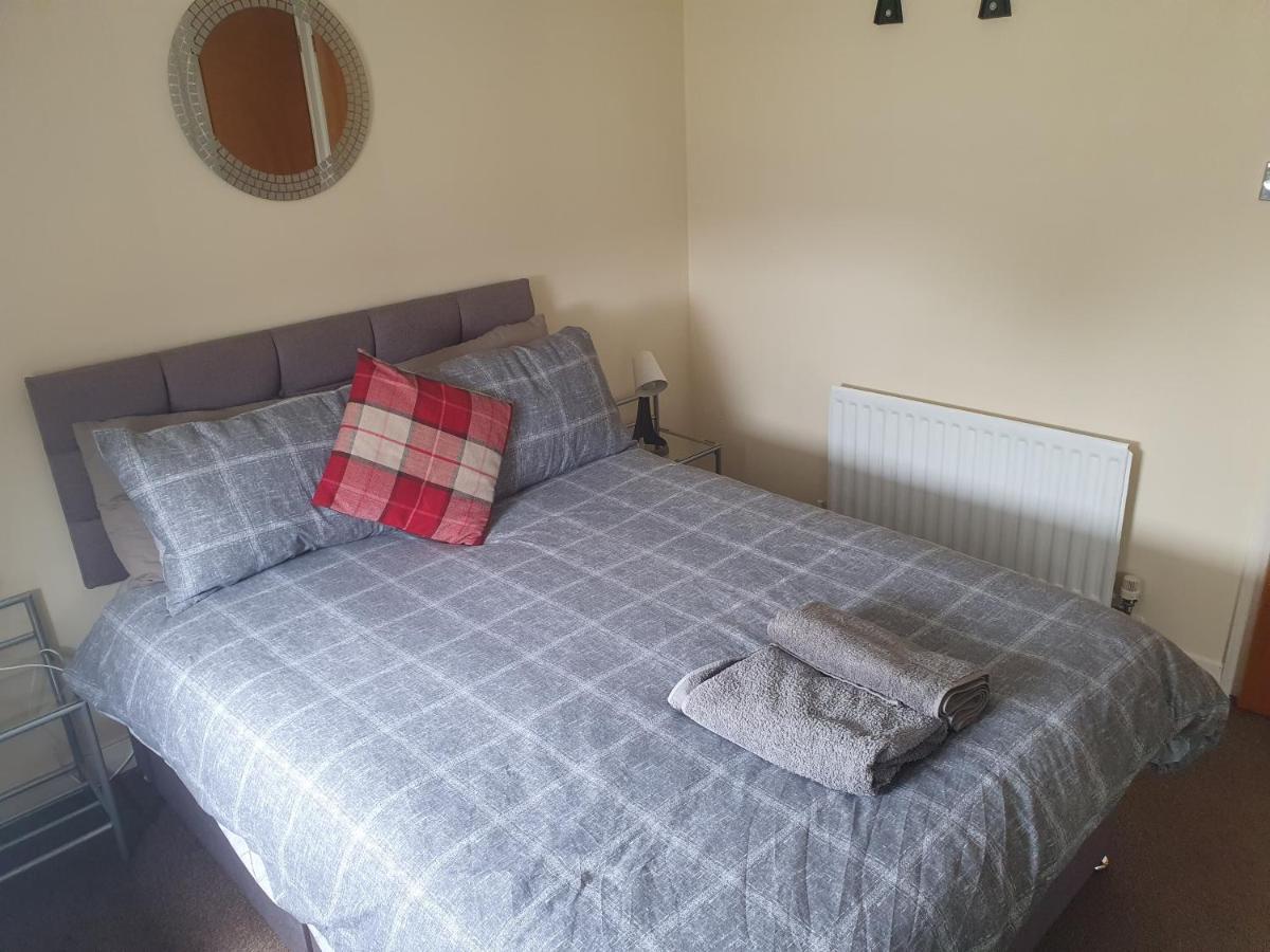 Meggetland Apartment Единбург Екстериор снимка